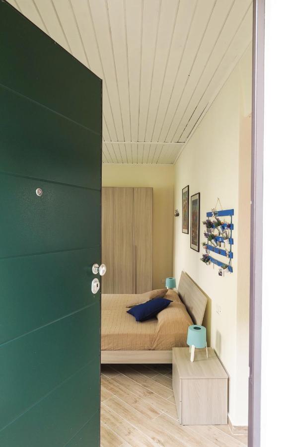 Rivacanze Apartments Laglio Extérieur photo